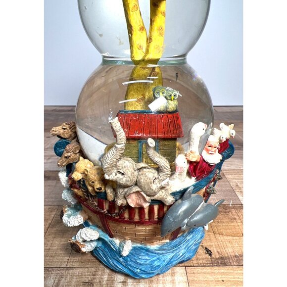 Double Snowglobe Noahs Ark With Giraffes & Animals On Base Music Box - Picture 2 of 5